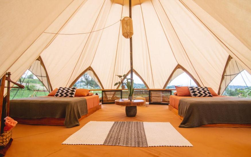 Holos Retreat Center: The Entire Ridge Basecamp Baru Zewnętrze zdjęcie